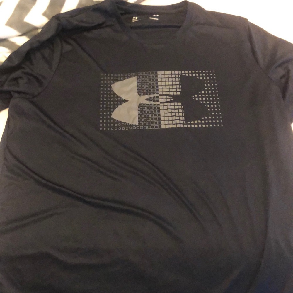 Under armor loose fit T-shirt